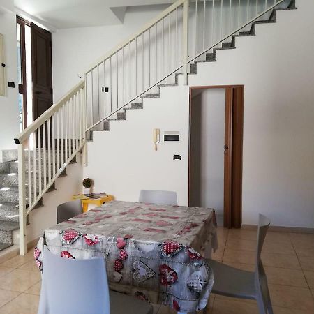 Indipendence'S House Villa อิสปิคา ภายนอก รูปภาพ